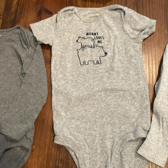 Assorted Onesies size: 12M - Picture 3 of 7